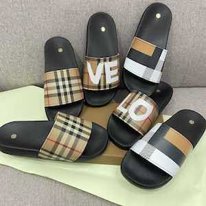 Burberry slippers for unisex