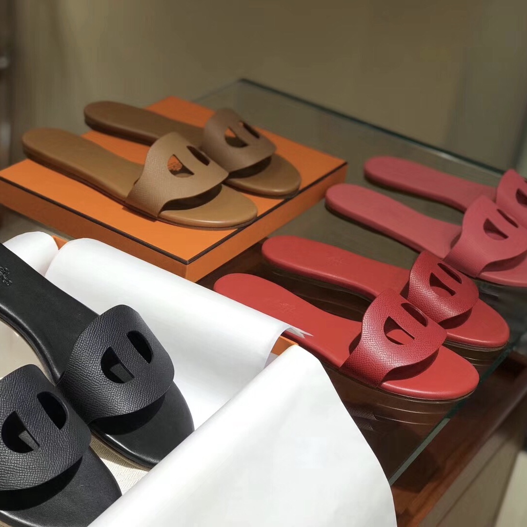 Hermes Slippers