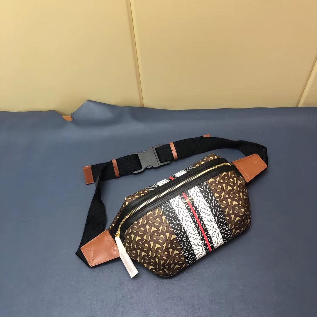 Burberry waist bag