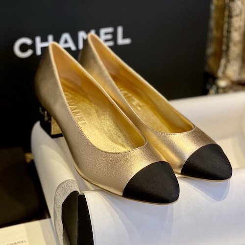 Chanel middle heels original leather