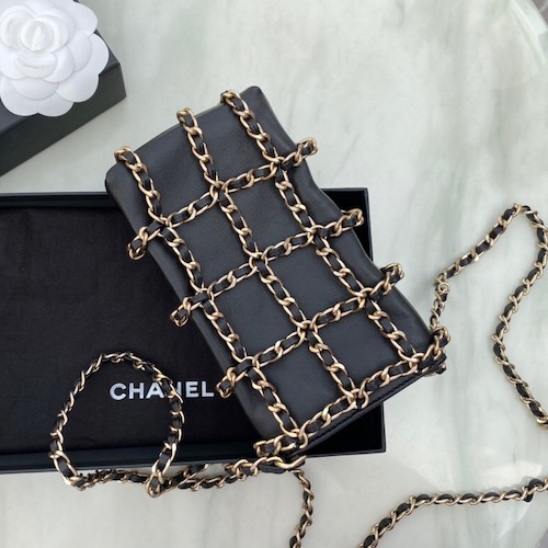 Chanel chain bag