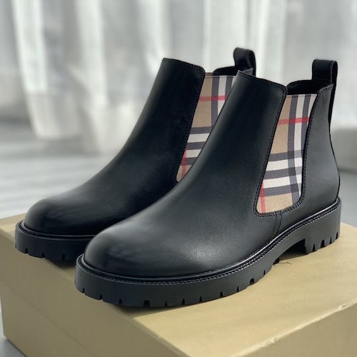 Burberry boots for women