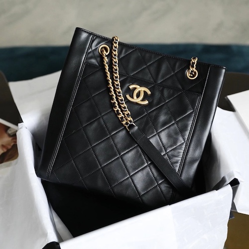 Chanel shopping bag 2021