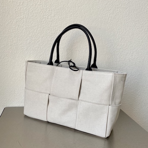 Bottega Veneta arco tote