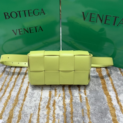 Bottega Veneta the Belt Cassette