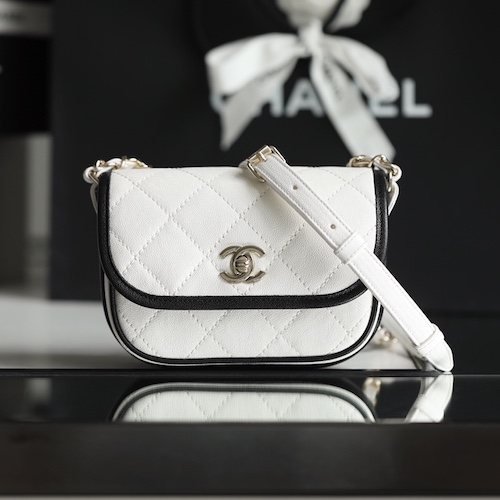 Chanel shoulder bag