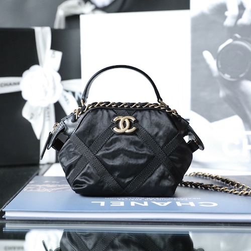 Chanel shopping bag