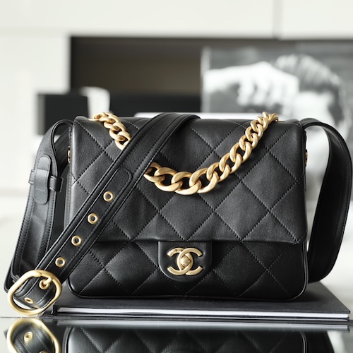 Chanel 21k flap bag