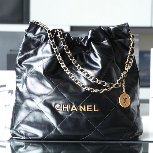 Chanel 22 bag