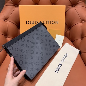 Louis Vuitton Pochette Voyage clutch