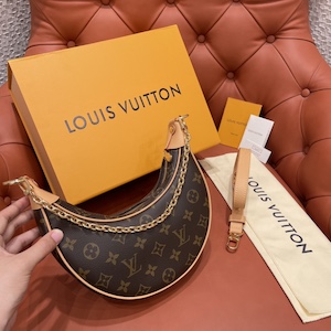 Louis Vuitton Loop bag