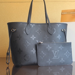 Louis Vuitton tote bag M45685