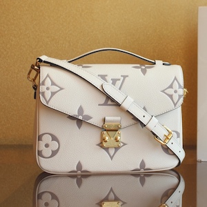 Louis Vuitton Metis new color M45773