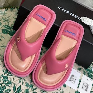 Chanel slippers 