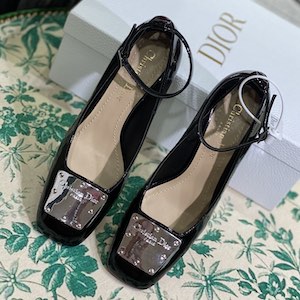 La Parisienne Dior shoes