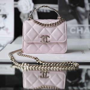 Chanel chain bag