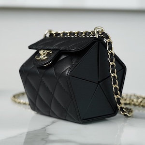 Chanel chain bag