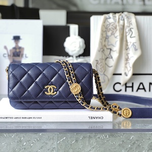 Chanel chain bag